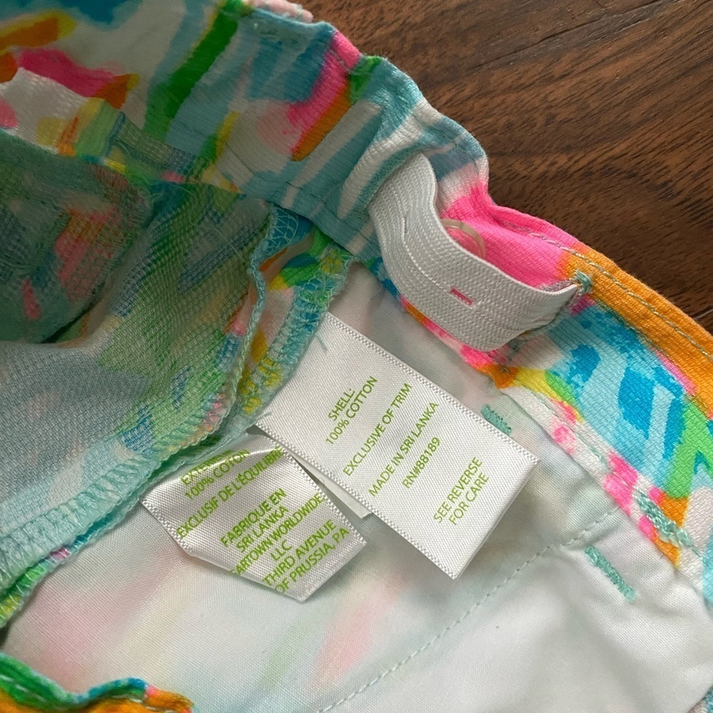 Lilly Pulitzer Girls Mini Callahan Shorts Sea Salt Sun Size 12 - Picture 4 of 4
